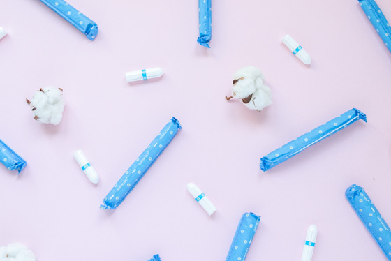 Bio-Baumwolle Tampons mit Applikator Super Produktfoto