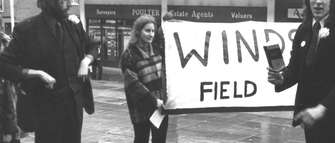 Susie Hewson auf Demonstration