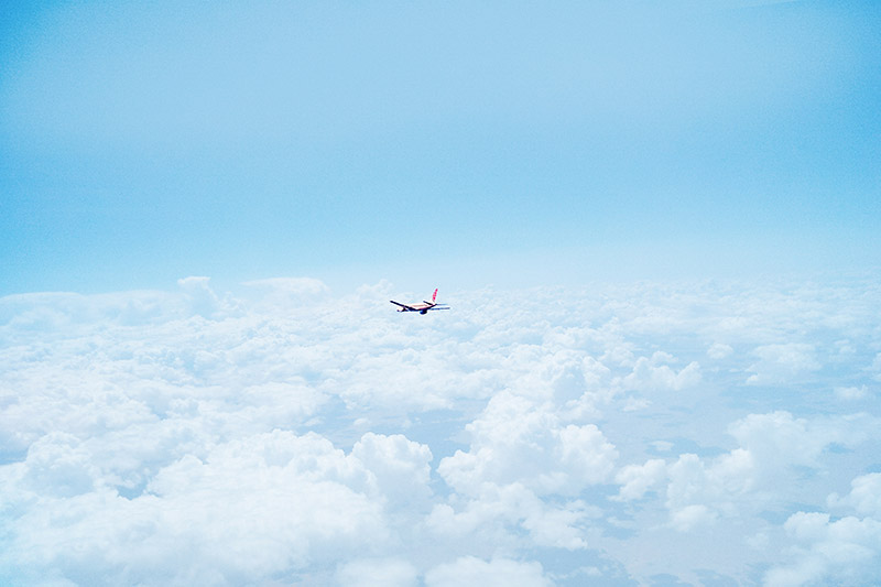 Flugzeug am Himmel