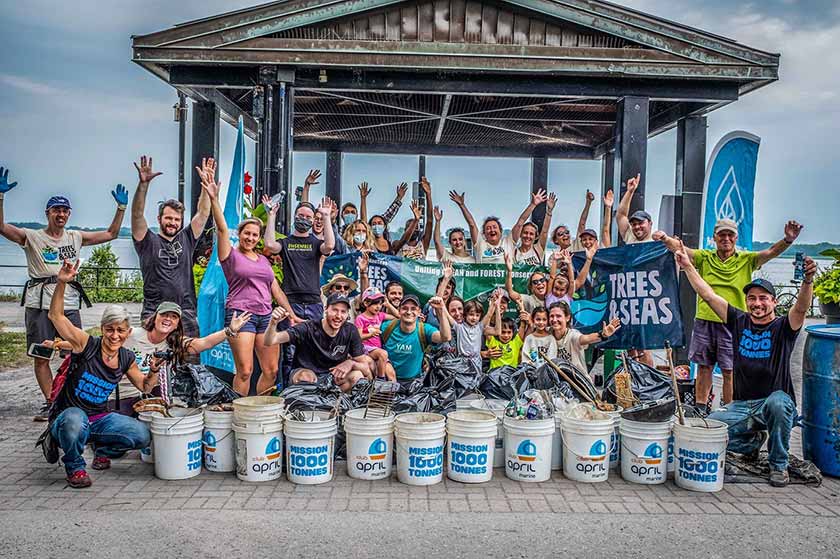 beach clean at trees & seas festival